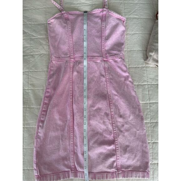H&M Divided Baby Pink Acid Wash Denim Barbiecore Mini Dress XXS - Picture 6 of 6